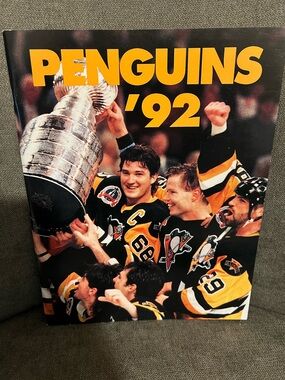‘91-92 NHL Pittsburgh Post-Gazette Penguins Stanley Cup tribute yearbook w/frame